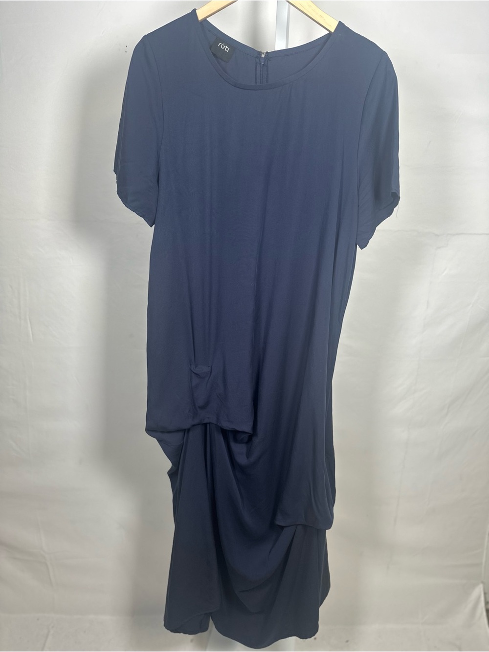 RUE Navy Short-Sleeve Draped Men’s Tee
